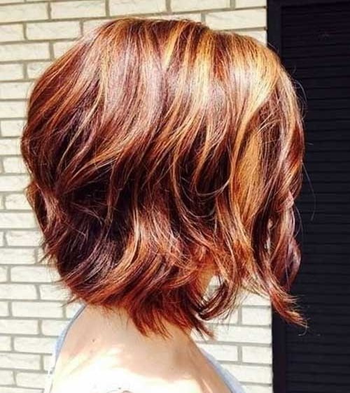 Easy Hairstyles for Short and Wavy Hair-17