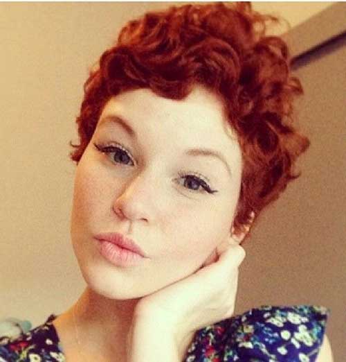 Pixie Curly Hairstyles for Women-21