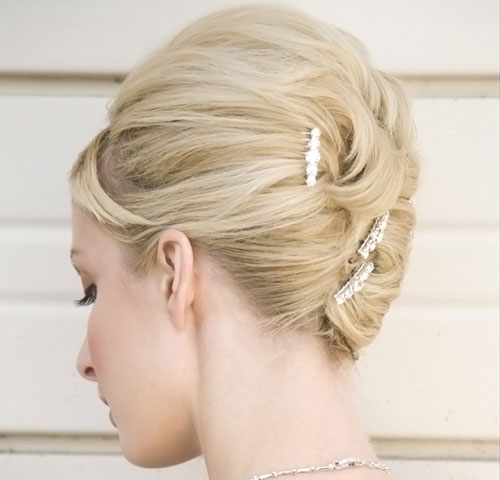 Wedding Hairstyles for Short Hair Updos
