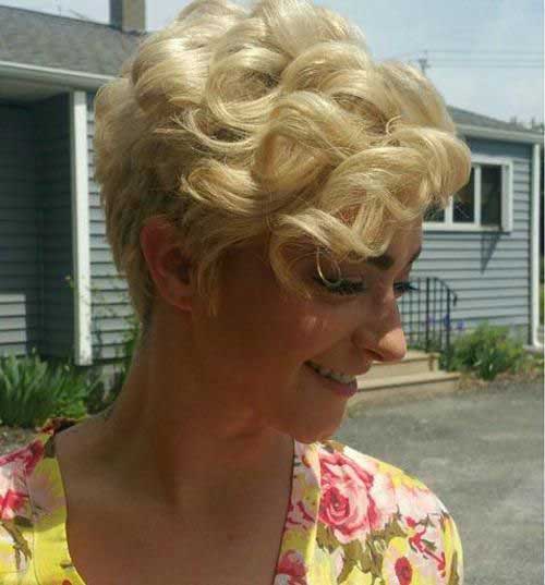 Short Hairstyles for Fine Curly Hair-14