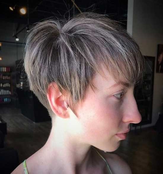 Short Pixie Haircuts for Women with Thin Hair-13