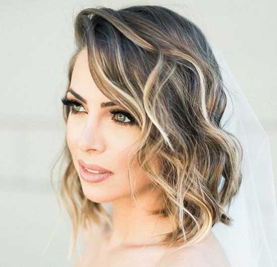 Side Parted Bridal Hairstyles for Short Hair-16