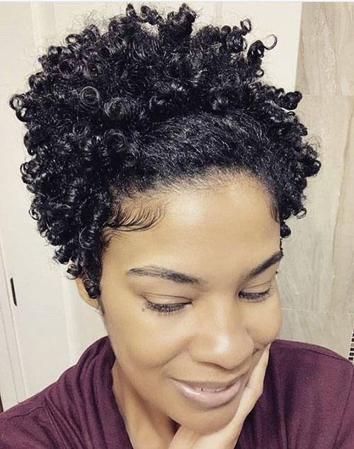 Natural Short Hairstyles for Black Females-17