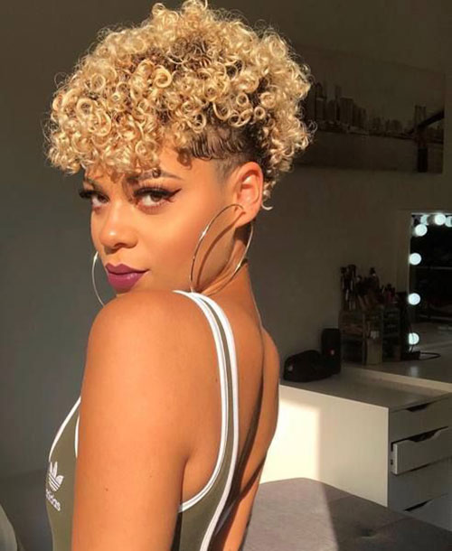 Natural Short Hairstyles for Black Females-19