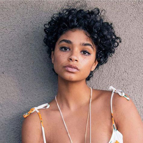Natural Short Hairstyles for Black Females-21